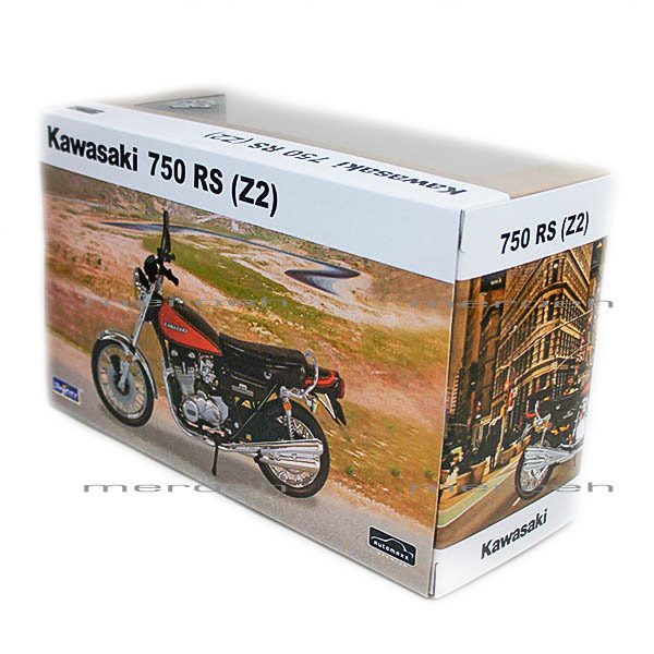 ماکت موتورسیکلت Automaxx مدل Kawasaki 750 RS Z2