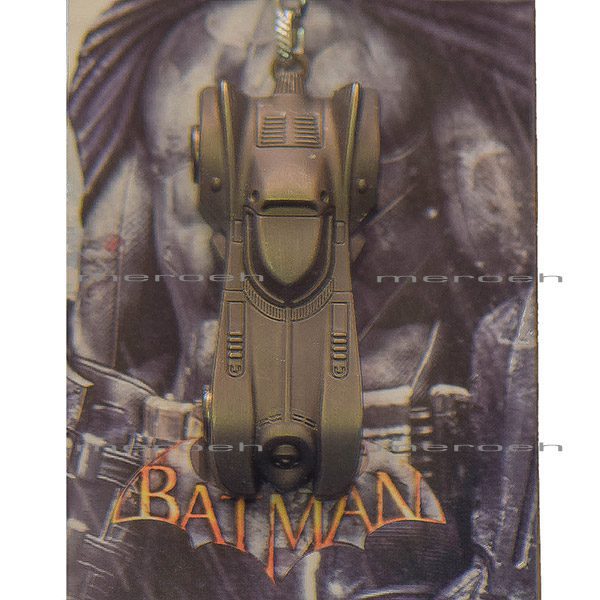 جاکلیدی Tomica طرح ماشین بتمن مدل Batmobile